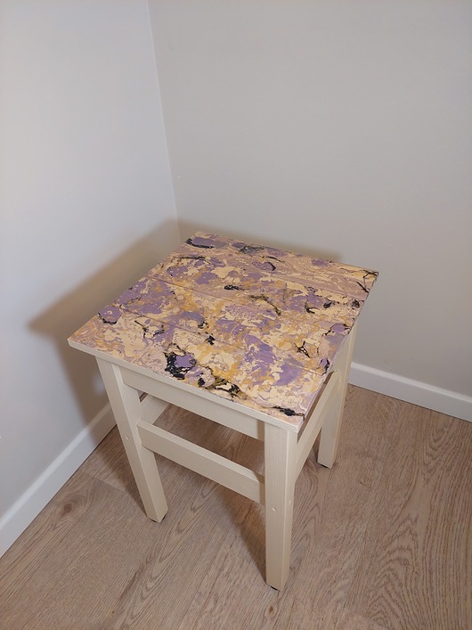 stołki Drewniany taboret stołek w pastelowych kolorach art deco