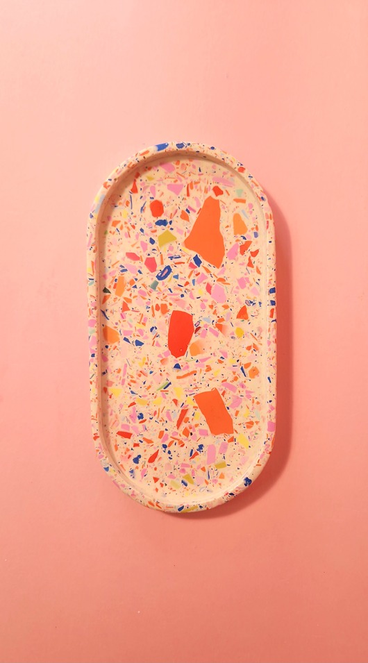 pojemniki na biżuterię Podstawka owalna, kolorowe lastryko, mała taca, beżowa