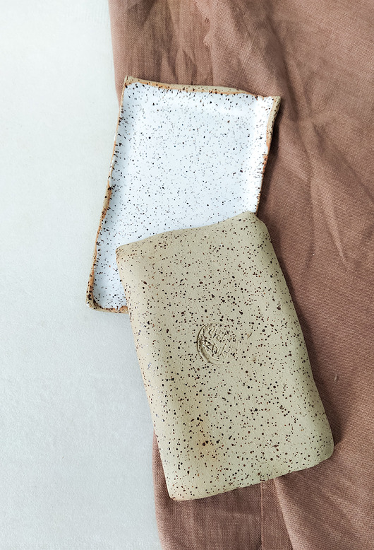 Talerz prostokątny kolekcja FRECKLES drobne sztuki
