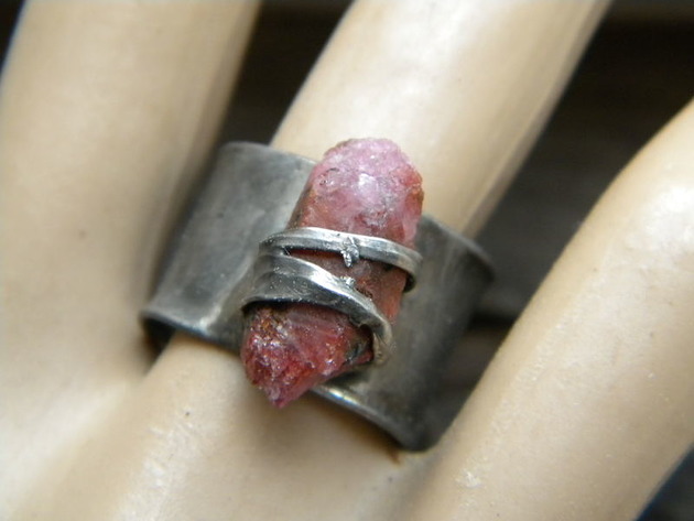 Roman Ancient Ring ;) surowy rubin Beata Trotter