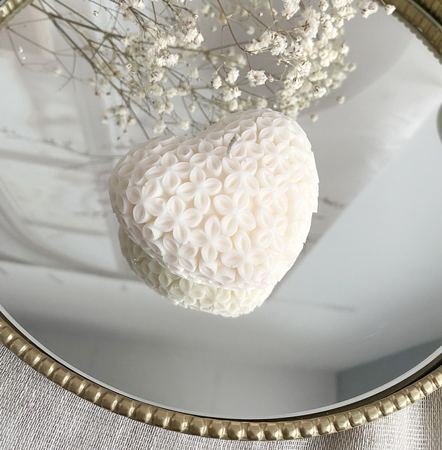 świeczniki i świece Świeca sojowa ekologiczna dekoracyjna "Flowers Heart" 70x38mm