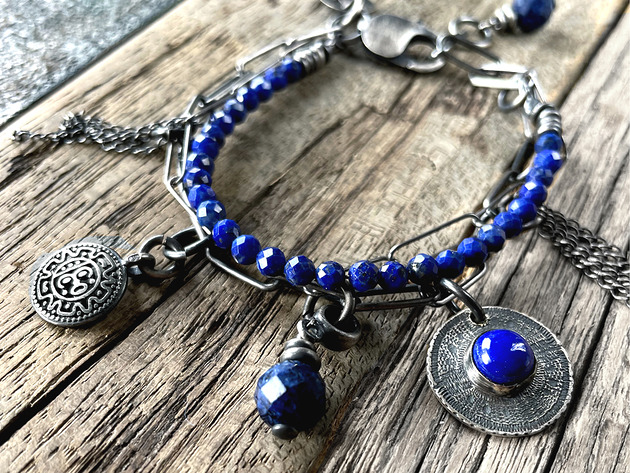 bransoletki z kamieni naturalnych Oksydowana bransoletka z lapis lazuli w stylu boho