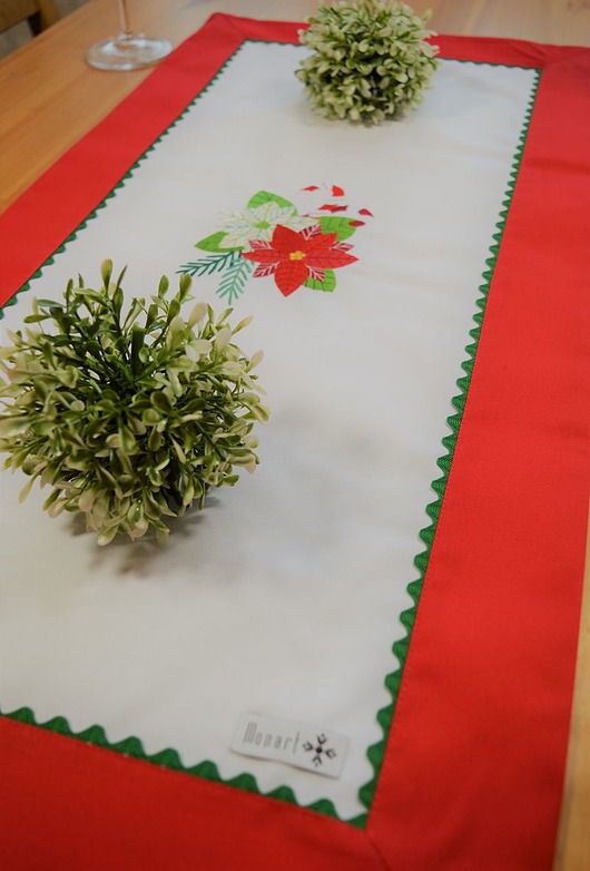 Bieżnik GWIAZDY BETLEJEMSKIE 40/80cm haftowany Monart