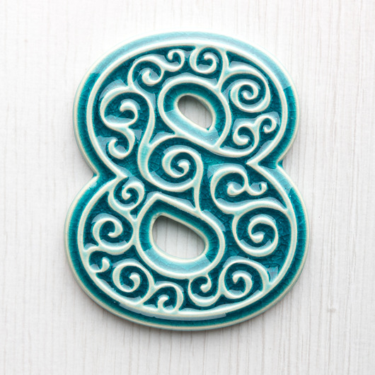 napisy dekoracyjne i tabliczki Numer mieszkania - ceramiczna cyfra 8 turkusowa, wys.8 cm