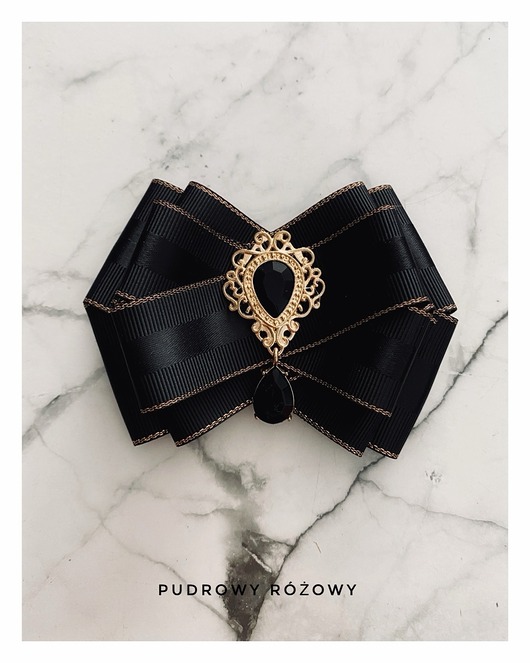 broszki Brosza  z czarnym kryształkiem NEW