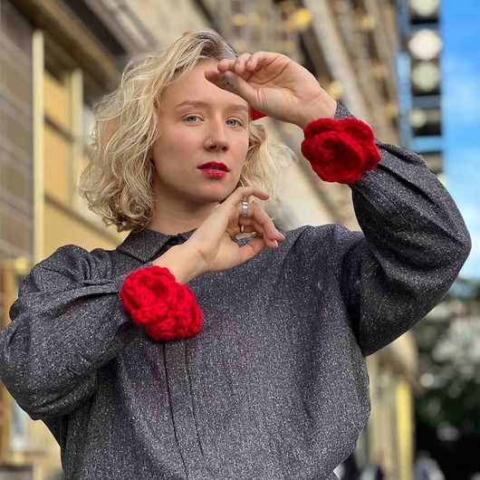 spinki i klamry do włosów 100% MERINO Czerwona RÓŻA SPINKA BROSZKA PIN