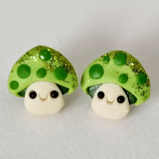 kolczyki z masy plastycznej Zielone Kolczyki Grzybki Muchomory