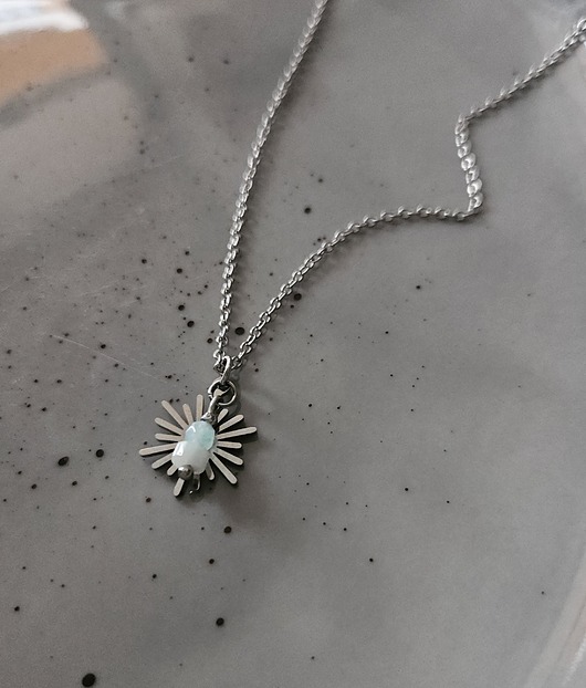 wisiory Naszyjnik słońce z amazonitem i jadeitem