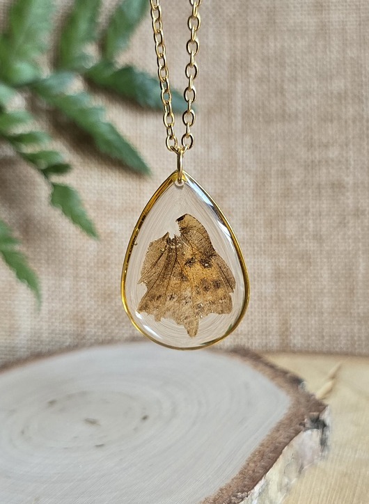 wisiory Złoty wisiorek z motylem skrzydło motyla motyl