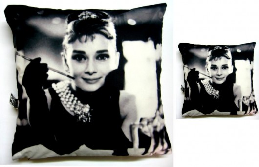 Dwie poduszki z Audrey Hepburn Gaul Designs