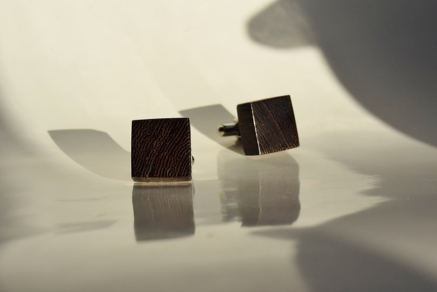 spinki do mankietów Spinki do mankietów z drewna wenge