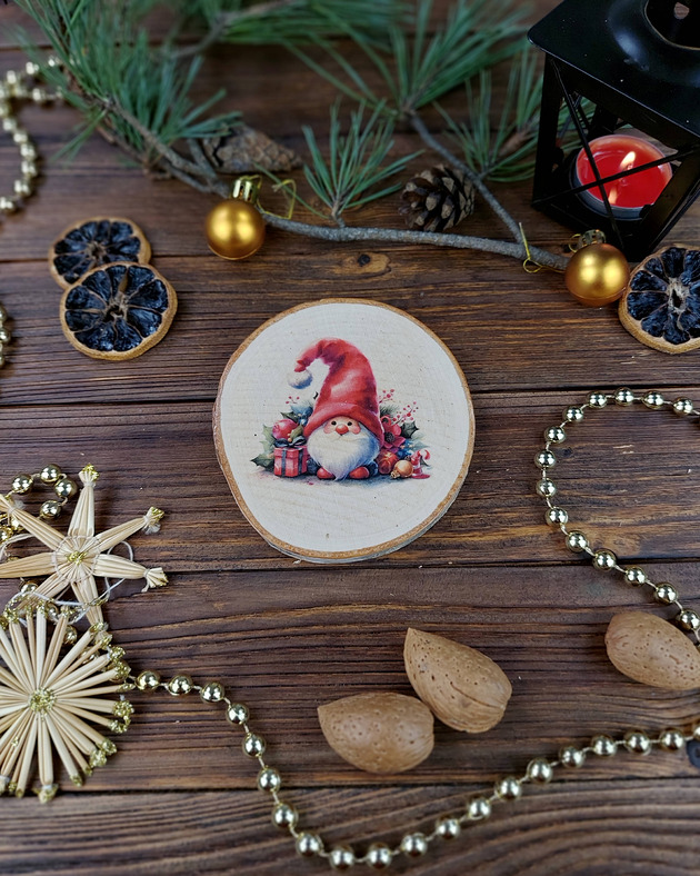 ozdoby choinkowe Brzozowa podkładka pod kubek, świąteczna zawieszka - krasnal