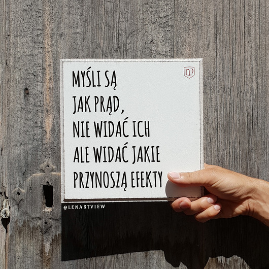 Tabliczka z napisem LV Home