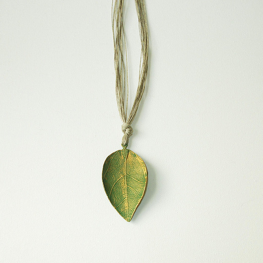 wisiory Długi naszyjnik z liściem vol 2