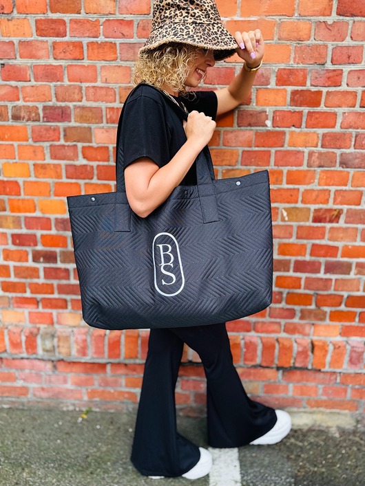 torby XXL Torba typu Shopper Bag czarna pikowana z haftem large size