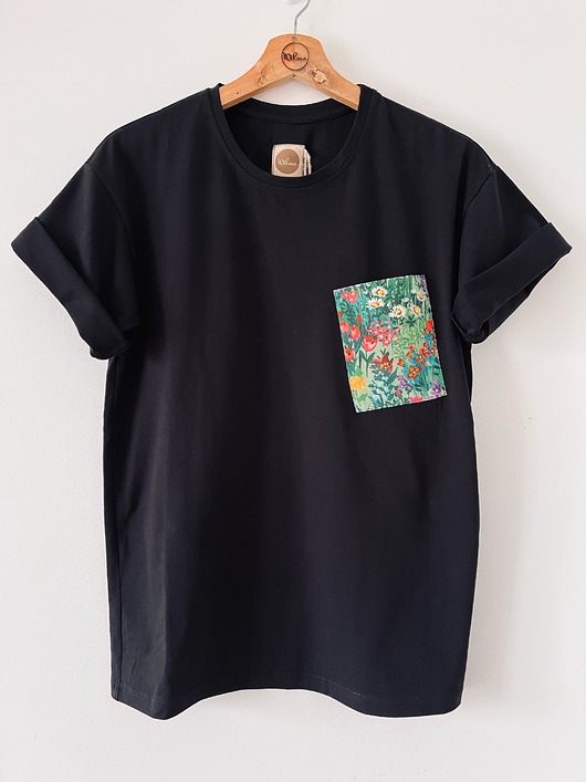 t-shirt damskie Koszulka oversize z kieszonka z upcyclingu