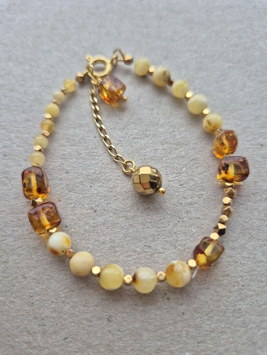 bransoletki z kamieni naturalnych Bransoletka z bursztynów i pozłacanego srebra Złota Adela