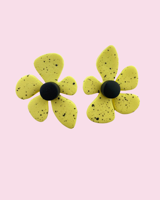 kolczyki z masy plastycznej Kolczyki RETRO FLOWER żółte