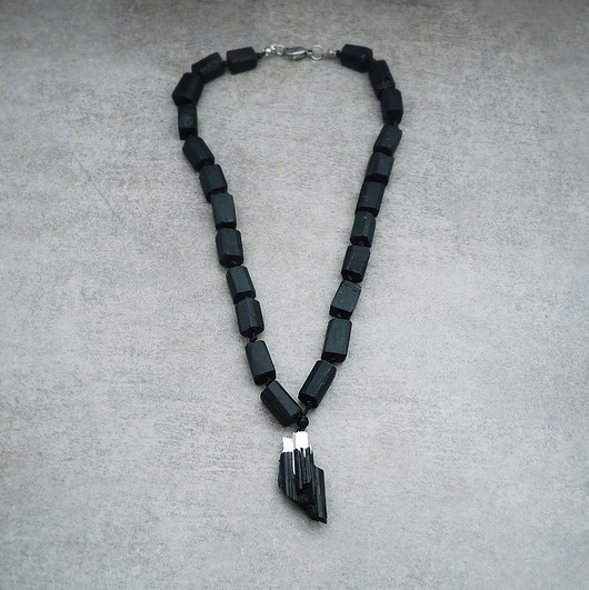 naszyjniki - inne Turmalin surowy naszyjnik No 3