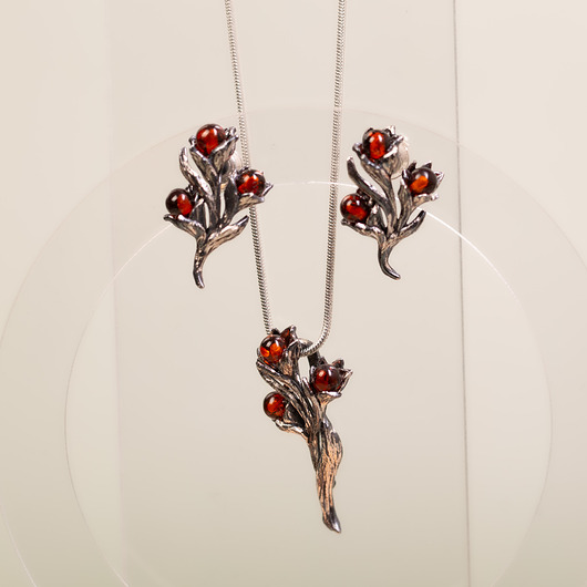 komplet biżuterii Komplet biżuterii srebrny z bursztynem bałtyckim