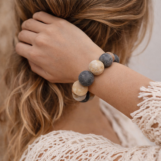 bransoletki z kamieni naturalnych Bransoletka matowa kula bursztyn bałtycki