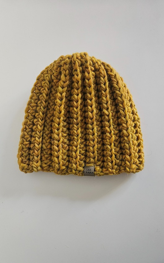 czapki damskie Czapka wełniana w kolorze curry