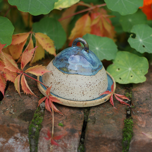 kuchnia - różne Maselniczka niebieskości