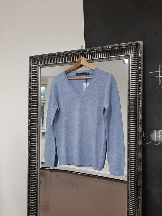 sweter dekolt V, wełna kaszmir IrelandsEye