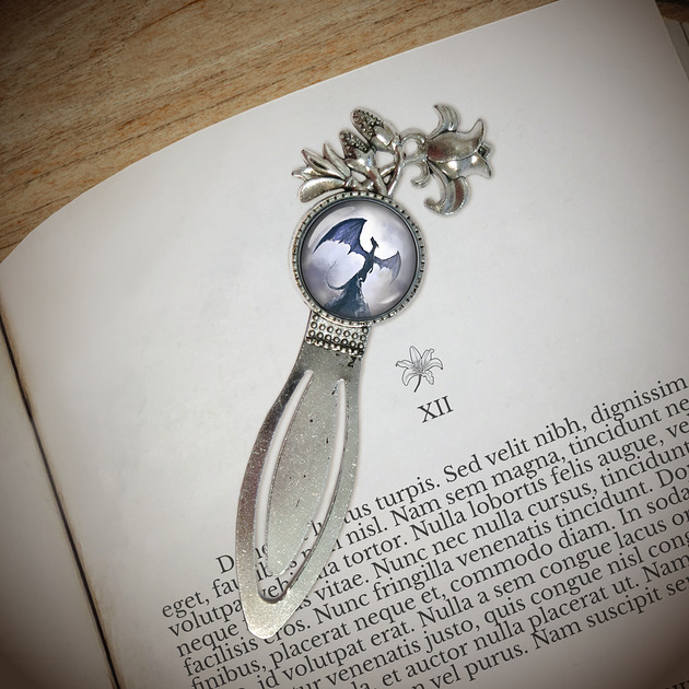 zakładki do książek Zakładka do książki - Smok cienia - lilia