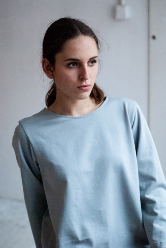 Open back sweatshirt lauke