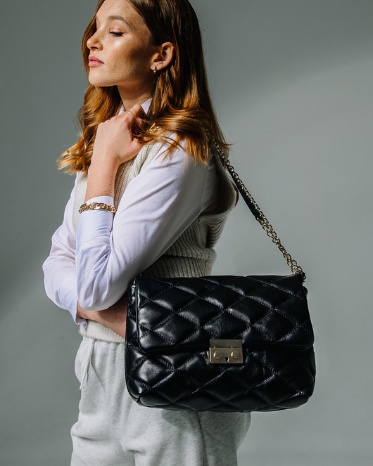 torby na ramię Skórzana MAEVE M PIK X Black Classic szewro  GOLD