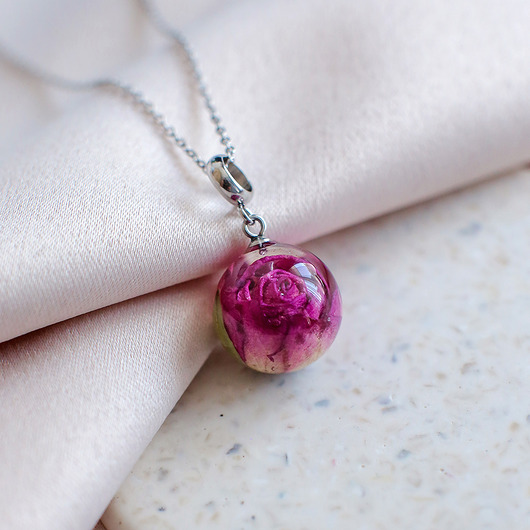 wisiory Wisiorek z różą