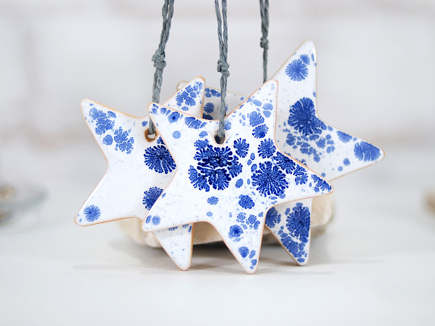 3 ceramiczne gwiazdki choinkowe - śnieg 10FingersArt