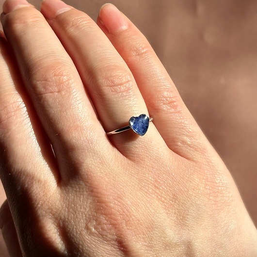 pierścionek z żywicy Regulowany pierścionek z kwiatami