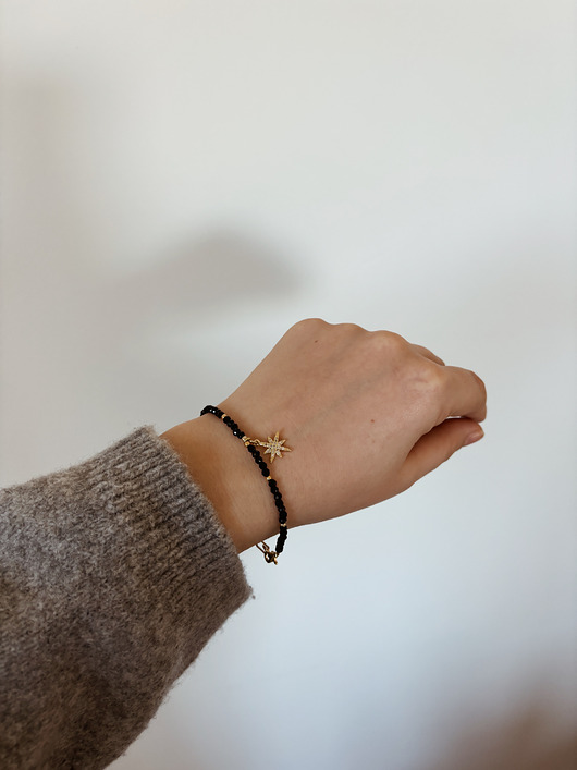 bransoletki z kamieni naturalnych Bransoletka Onyks z gwiazdką