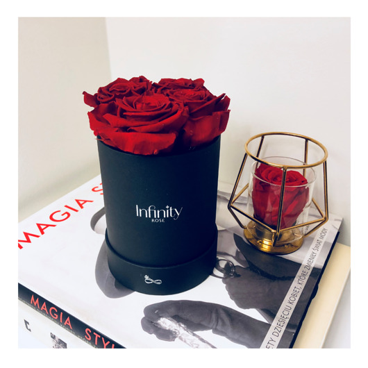 dekoracje świąteczne Czerwone wieczne róże średni czarny flower box Infinity Rose - Royal Red