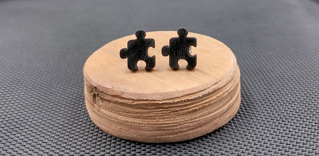 kolczyki drewniane Kolczyki drewniane PUZZLE CZARNE