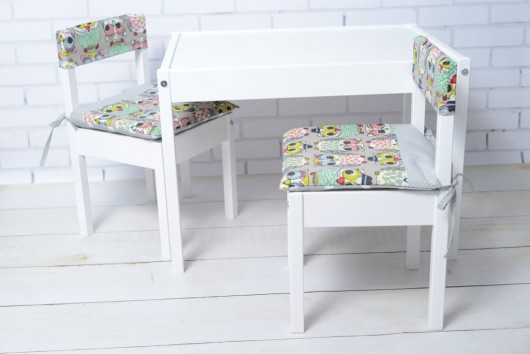 Zestaw - Stolik plus dwa krzesełka dla dzieci LalaShop