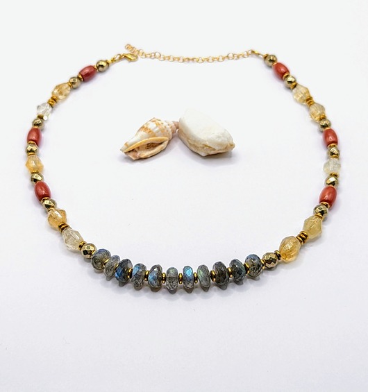 złote naszyjniki Naszyjnik Atena ze zjawiskowym labradorytem