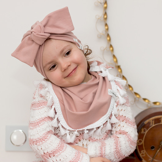 Czapka z kokardą i chusta Rose Classic labambam