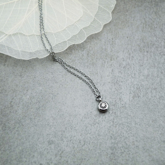 naszyjniki - inne Audrey łańcuszek z kryształowym oczkiem
