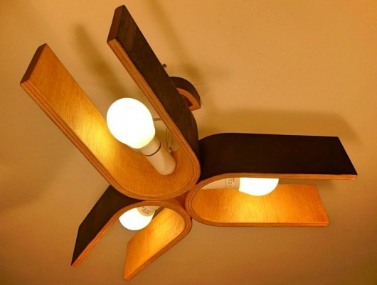 Lampa wisząca ze sklejki gietej w kolorze venge zyrRafo