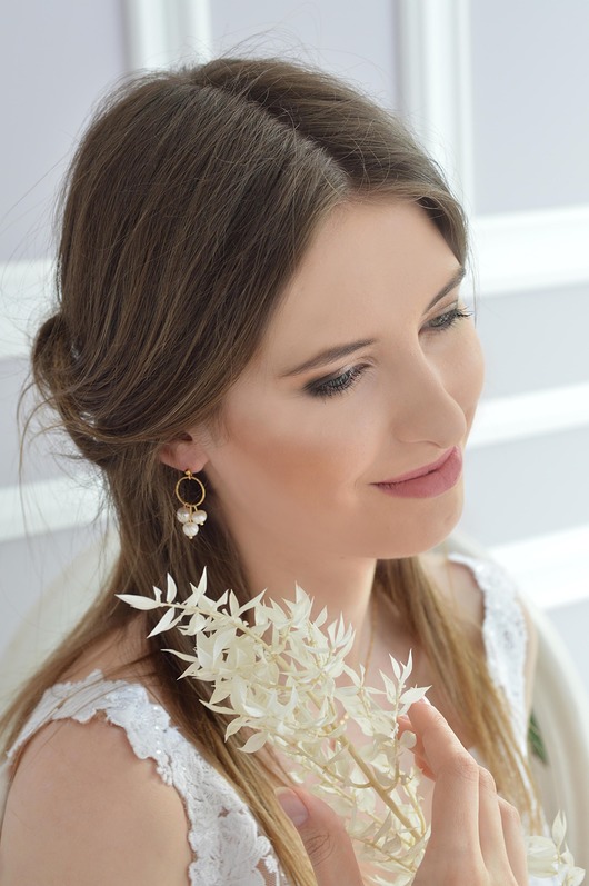 Kolczyki z trzema perłami model Avia Anelis Atelier