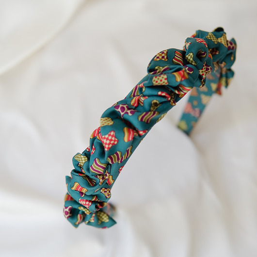opaski do włosów Marszczona opaska z jedwabnego krawata w graficzne romby