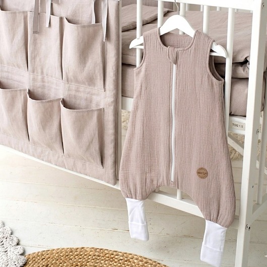 śpiwory i rożki niemowlęce Śpiworek Letni Ze Skarpetkami Muślinowy 0.5 TOG 3-36 MIEŚ LATTE od BabyU