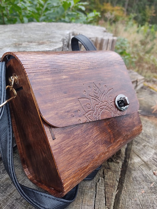 torby na ramię Torebka damska drewniana mała ciemna