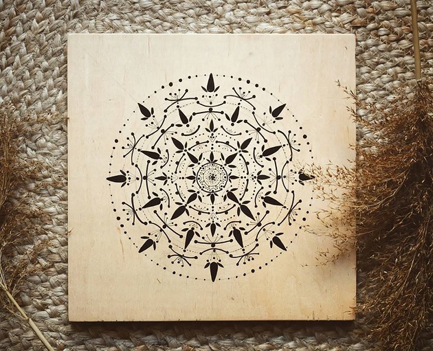 grafiki i ilustracje MANDALA NA SKLEJCE. OCZYSZCZAJĄCA 35/35 CM