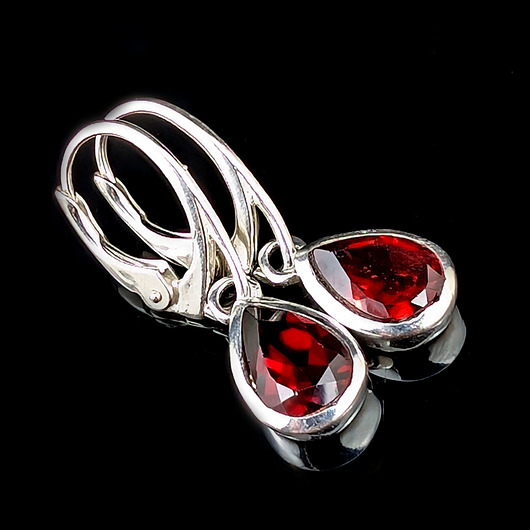 kolczyki srebrne Kolczyki srebrne wine tears- granaty