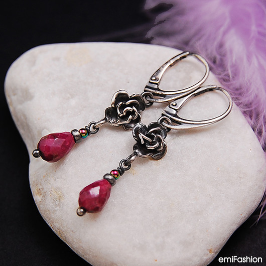 Rubin i Hematyt - srebrne kolczyki  MAREMI Jewelry