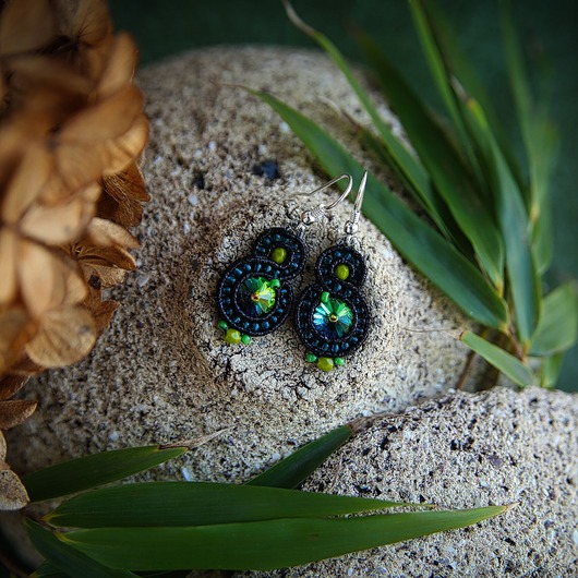 kolczyki swarovski Esme 8 - czarne kolczyki z kryształkami